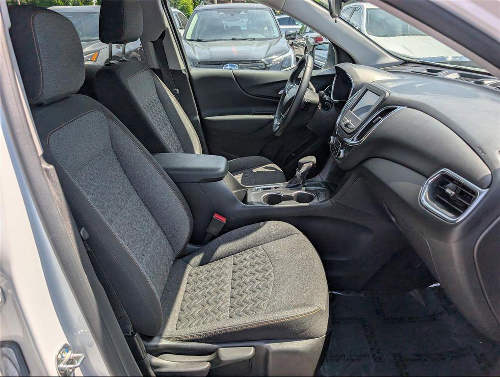 used 2024 Chevrolet Equinox car, priced at $21,299