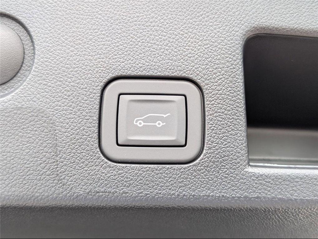 new 2026 Chevrolet Equinox car, priced at $35,139