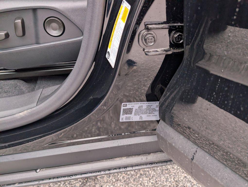 new 2026 Chevrolet Equinox car, priced at $38,659