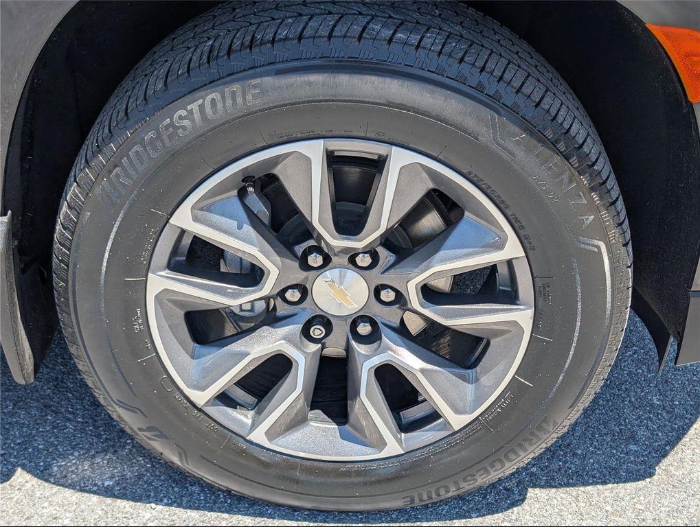 used 2021 Chevrolet Suburban car, priced at $25,799
