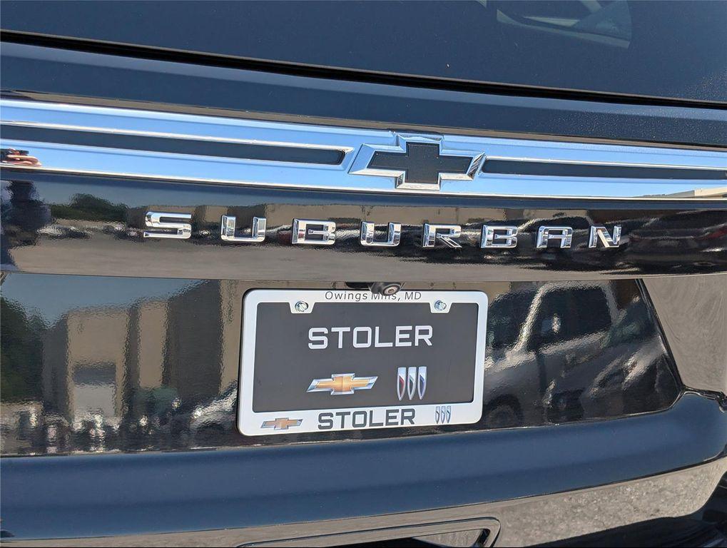 used 2021 Chevrolet Suburban car, priced at $25,799