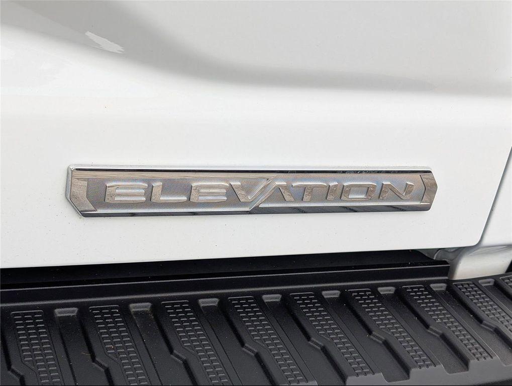 used 2023 GMC Sierra 1500 car, priced at $44,299