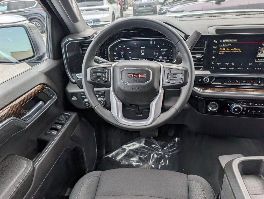 used 2023 GMC Sierra 1500 car, priced at $44,299