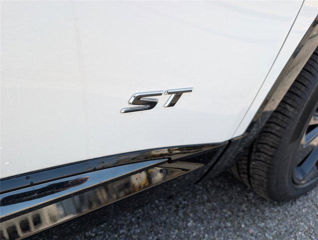 new 2026 Buick Envision car, priced at $44,473