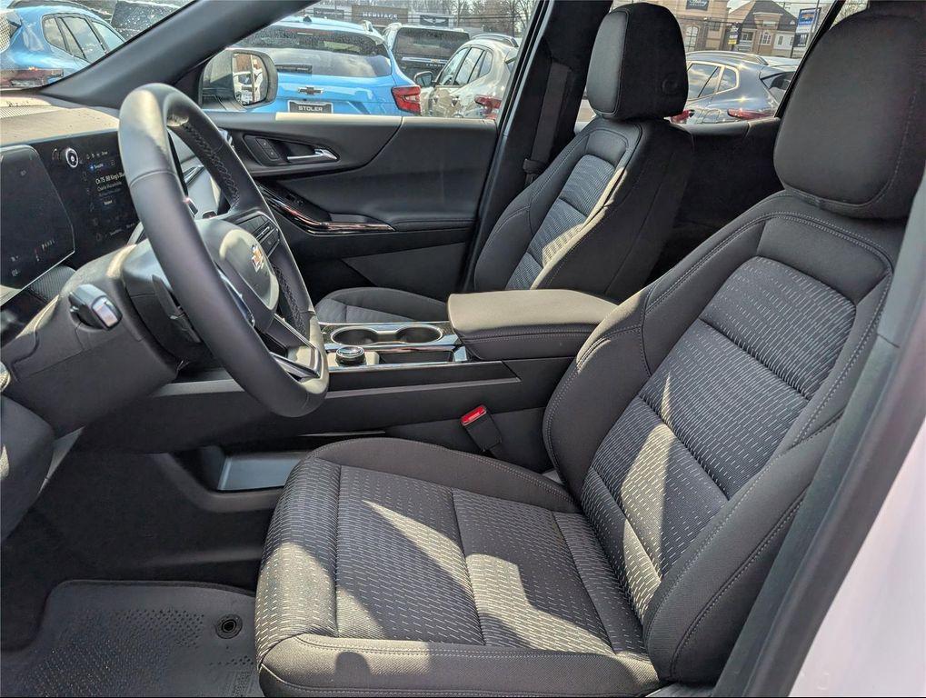 new 2026 Chevrolet Equinox car, priced at $29,434