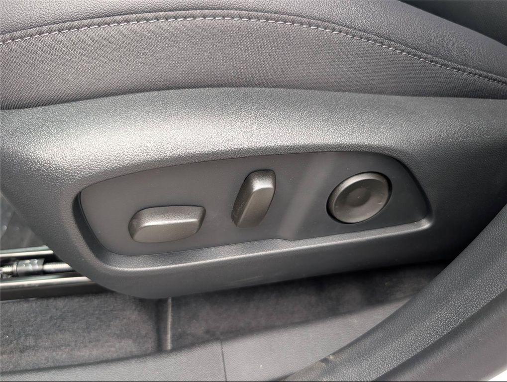 new 2026 Chevrolet Equinox car, priced at $33,589
