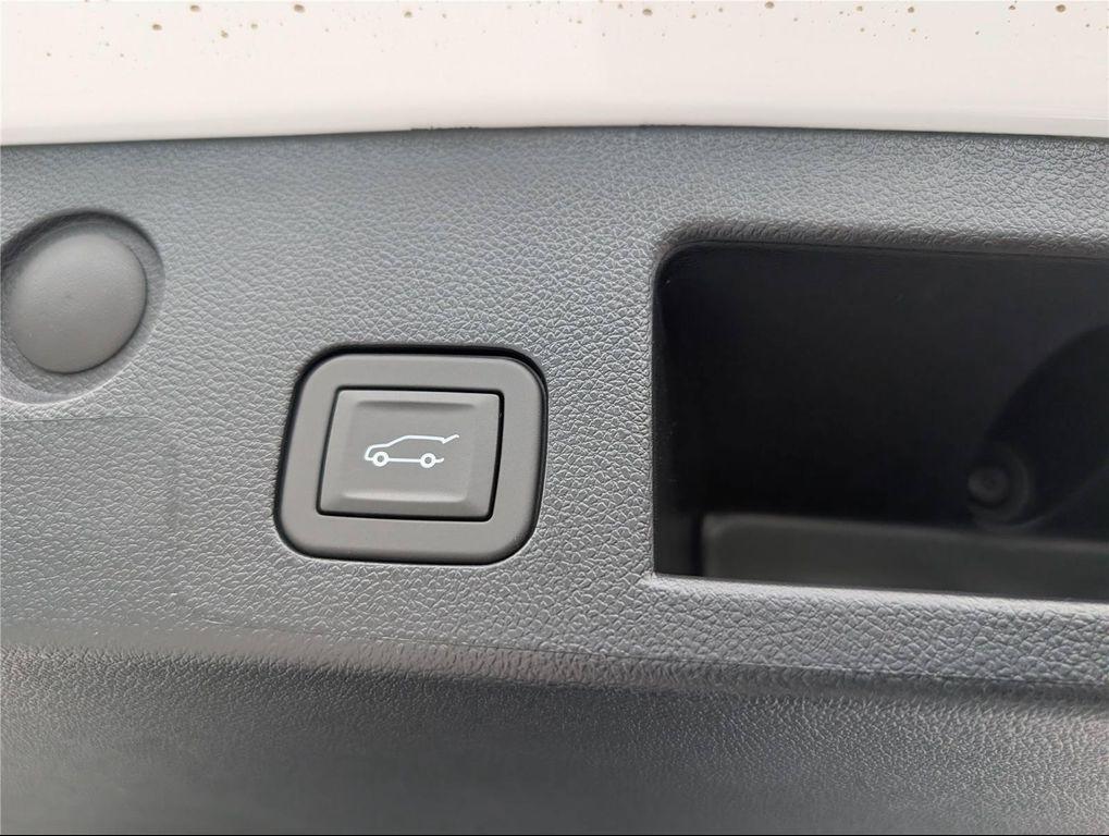 new 2026 Chevrolet Equinox car, priced at $33,589