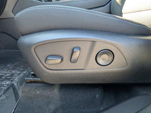 new 2026 Chevrolet Traverse car, priced at $42,905