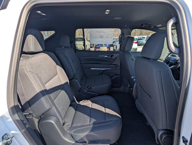 new 2026 Chevrolet Traverse car, priced at $42,905