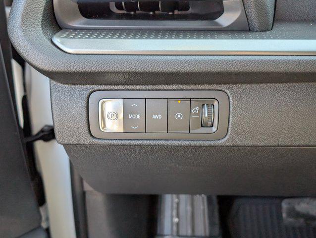 new 2026 Chevrolet Traverse car, priced at $42,905