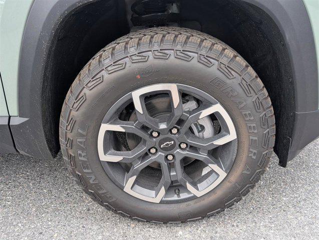 new 2026 Chevrolet Equinox car, priced at $28,895