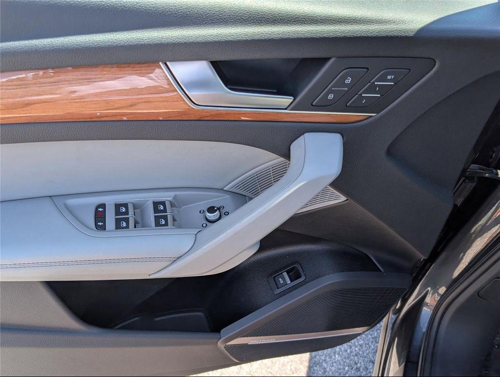 used 2021 Audi Q5 car, priced at $18,799