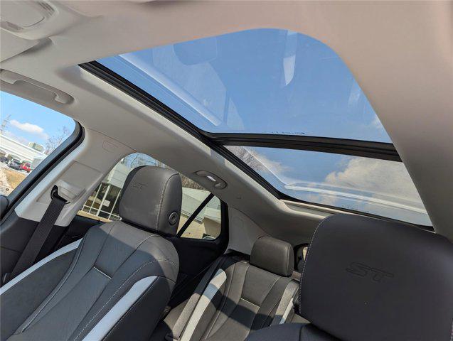 new 2026 Buick Envision car, priced at $46,328