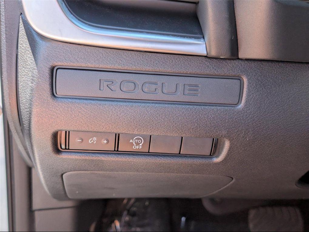 used 2024 Nissan Rogue car, priced at $21,299
