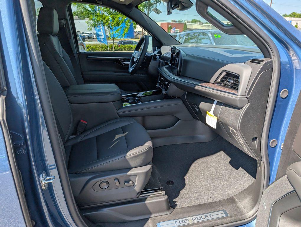 new 2026 Chevrolet Suburban car, priced at $71,379