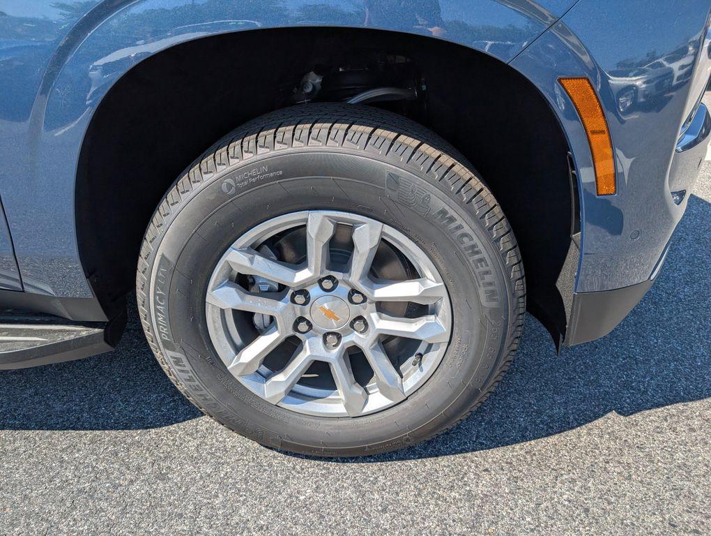 new 2026 Chevrolet Suburban car, priced at $71,379