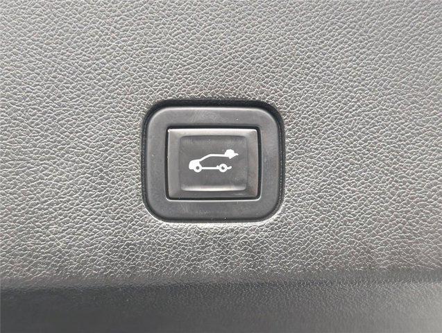 used 2022 Cadillac XT6 car, priced at $25,000