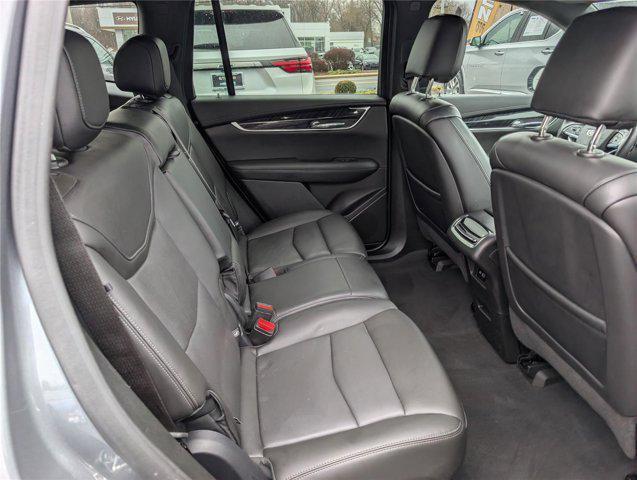 used 2022 Cadillac XT6 car, priced at $25,000