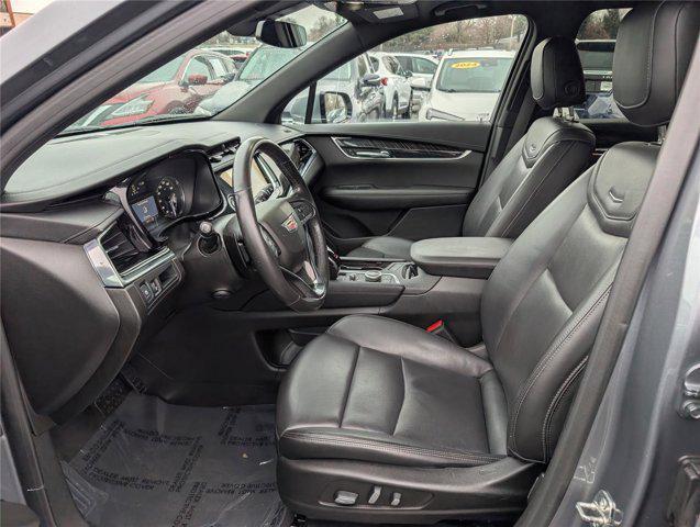 used 2022 Cadillac XT6 car, priced at $25,000