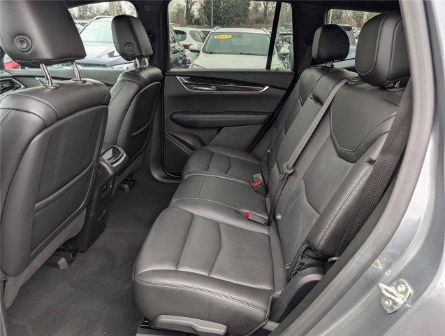 used 2022 Cadillac XT6 car, priced at $25,000