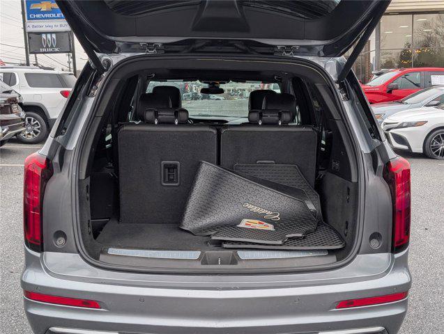 used 2022 Cadillac XT6 car, priced at $25,000