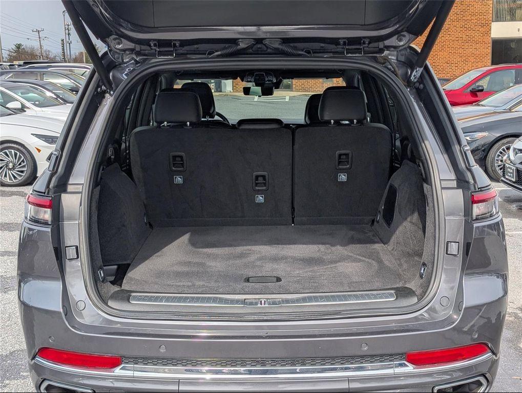 used 2022 Jeep Grand Cherokee car, priced at $31,799