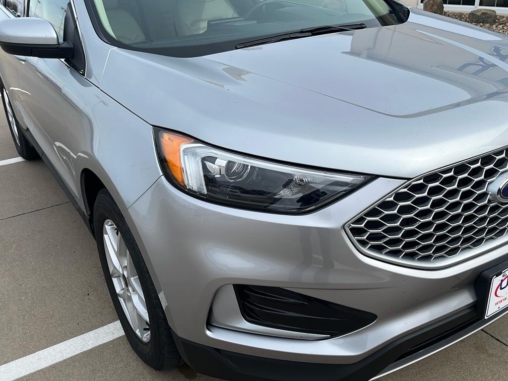 used 2024 Ford Edge car, priced at $25,490