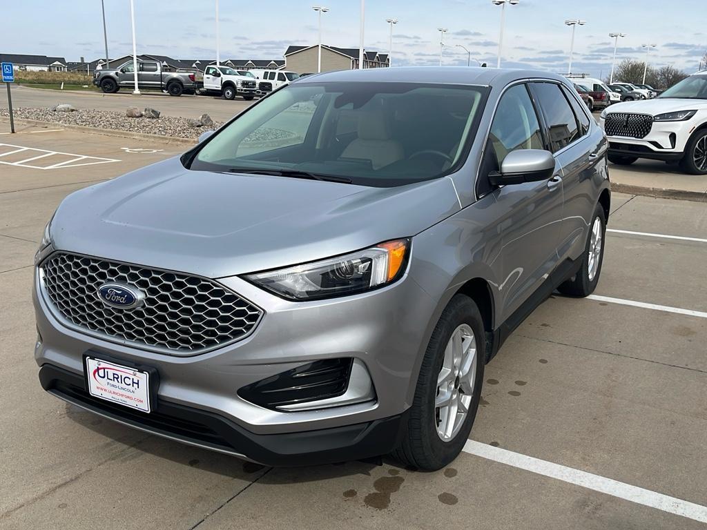 used 2024 Ford Edge car, priced at $25,490