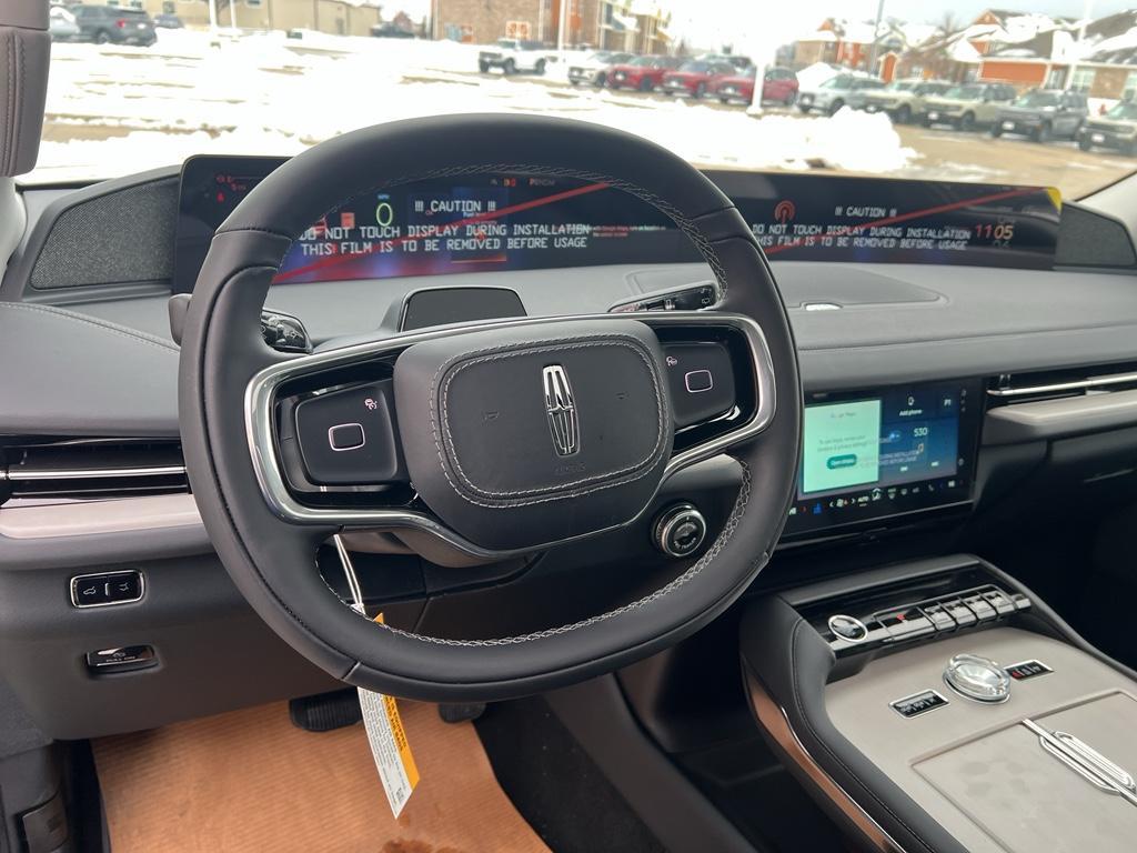 new 2025 Lincoln Navigator car, priced at $101,585