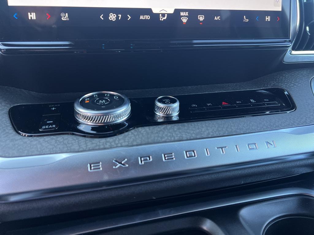 new 2026 Ford Expedition car, priced at $84,735