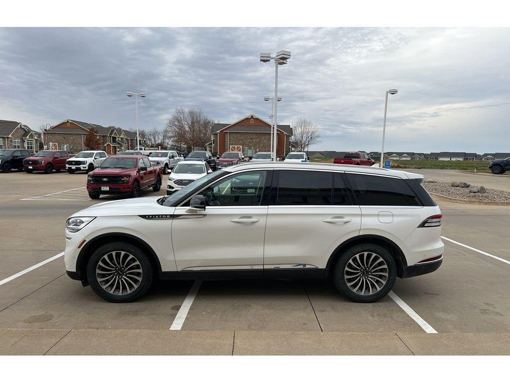 used 2023 Lincoln Aviator car, priced at $37,152