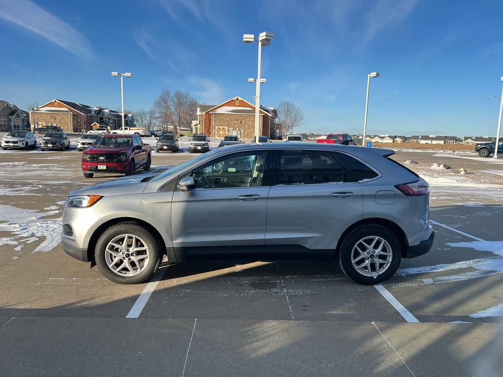 used 2024 Ford Edge car, priced at $25,450