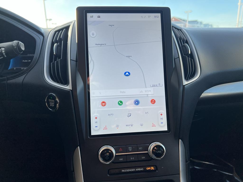 used 2024 Ford Edge car, priced at $25,450