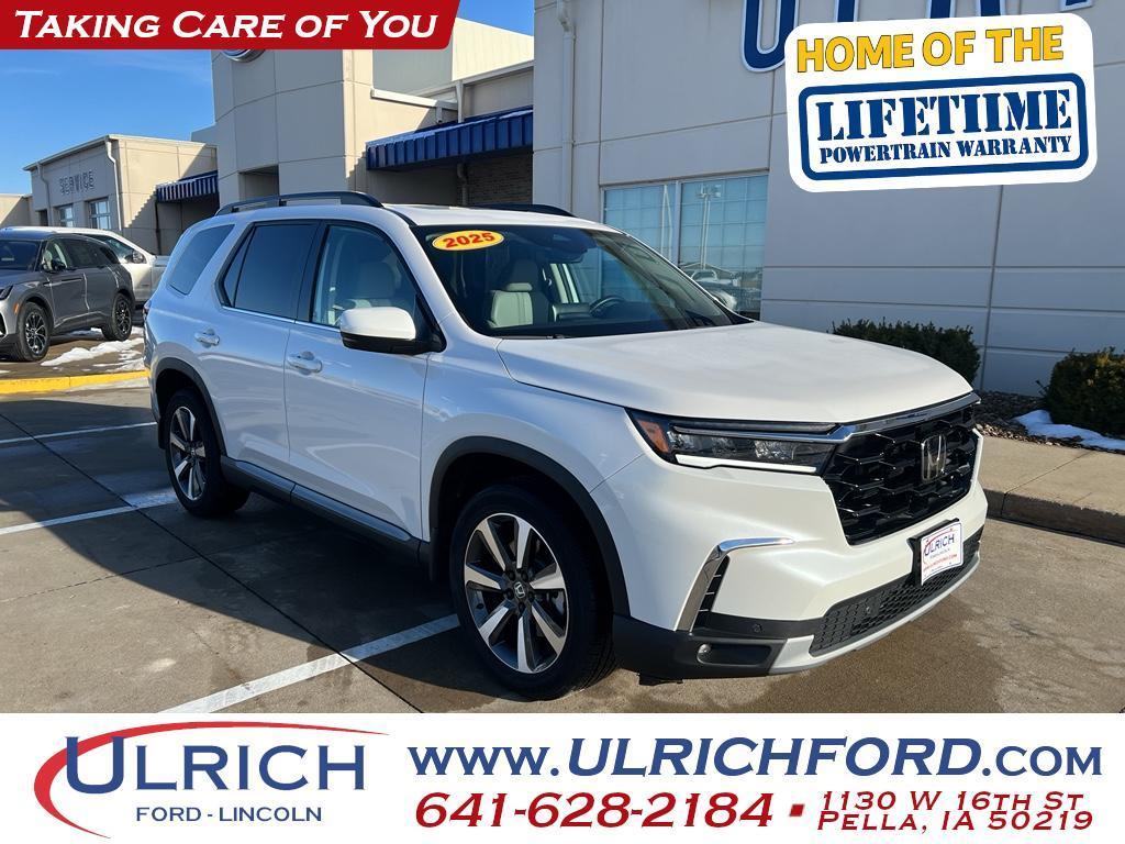 used 2025 Honda Pilot car, priced at $43,127