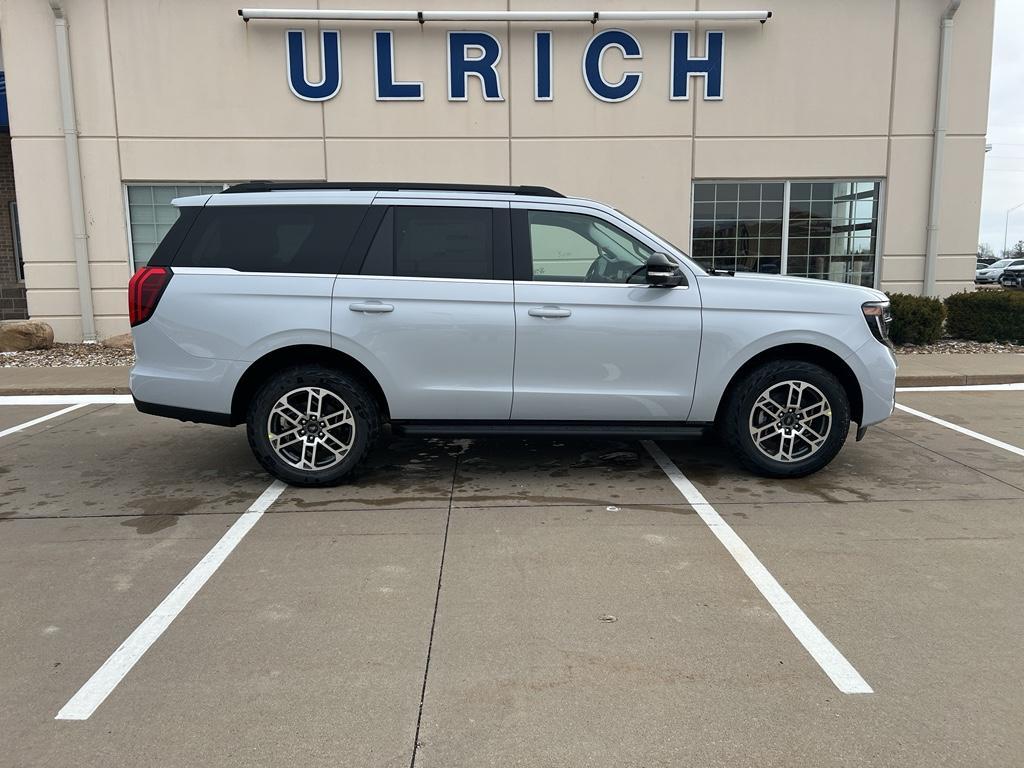 new 2026 Ford Expedition car, priced at $72,870