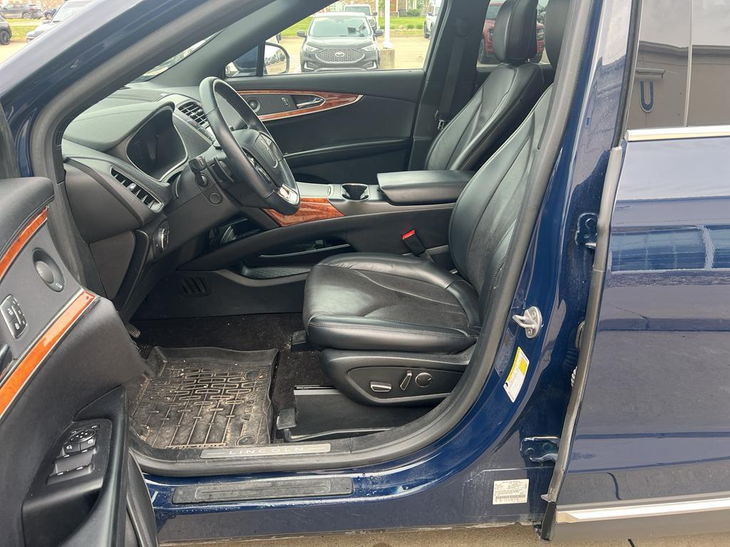 used 2020 Lincoln Nautilus car, priced at $24,108