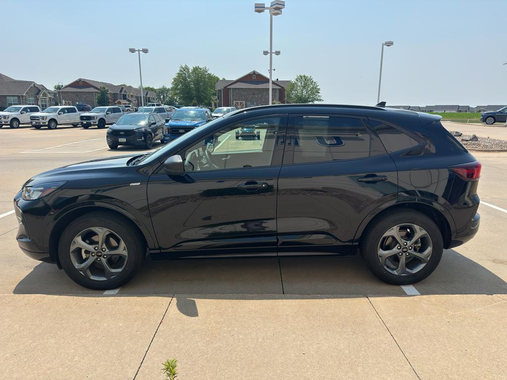used 2023 Ford Escape car, priced at $21,825
