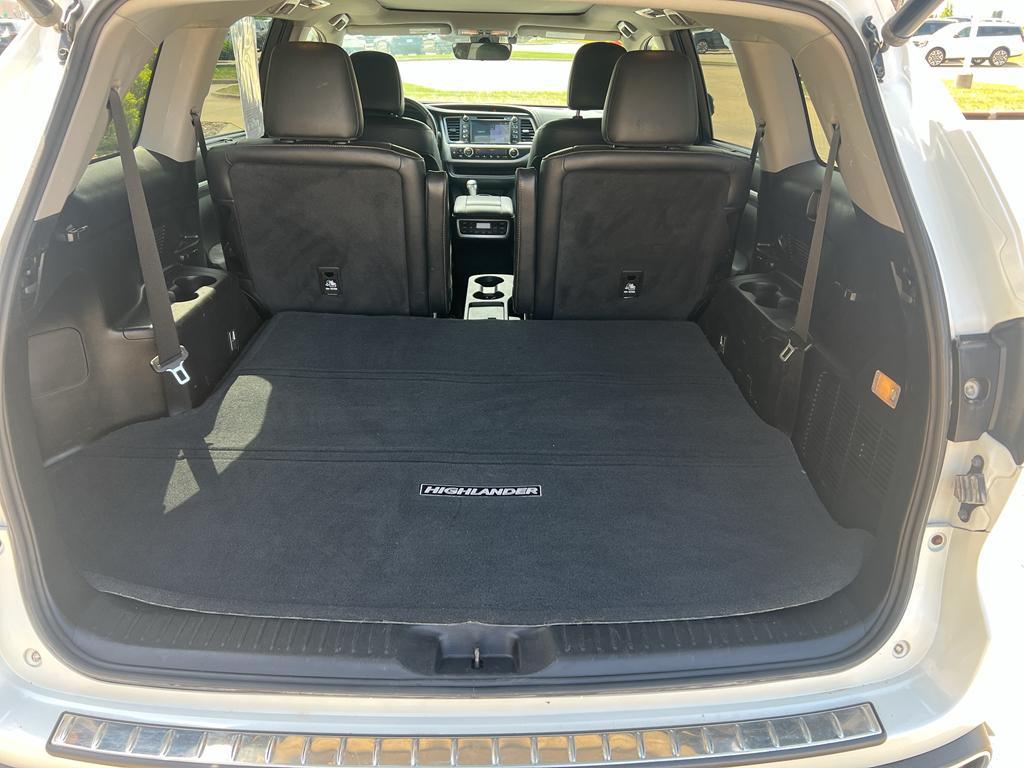 used 2019 Toyota Highlander car, priced at $24,900