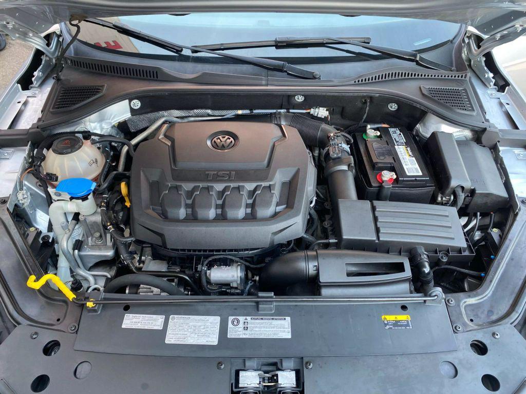 Reflex Silver Metallic 2020 Volkswagen Passat 2.0T SE