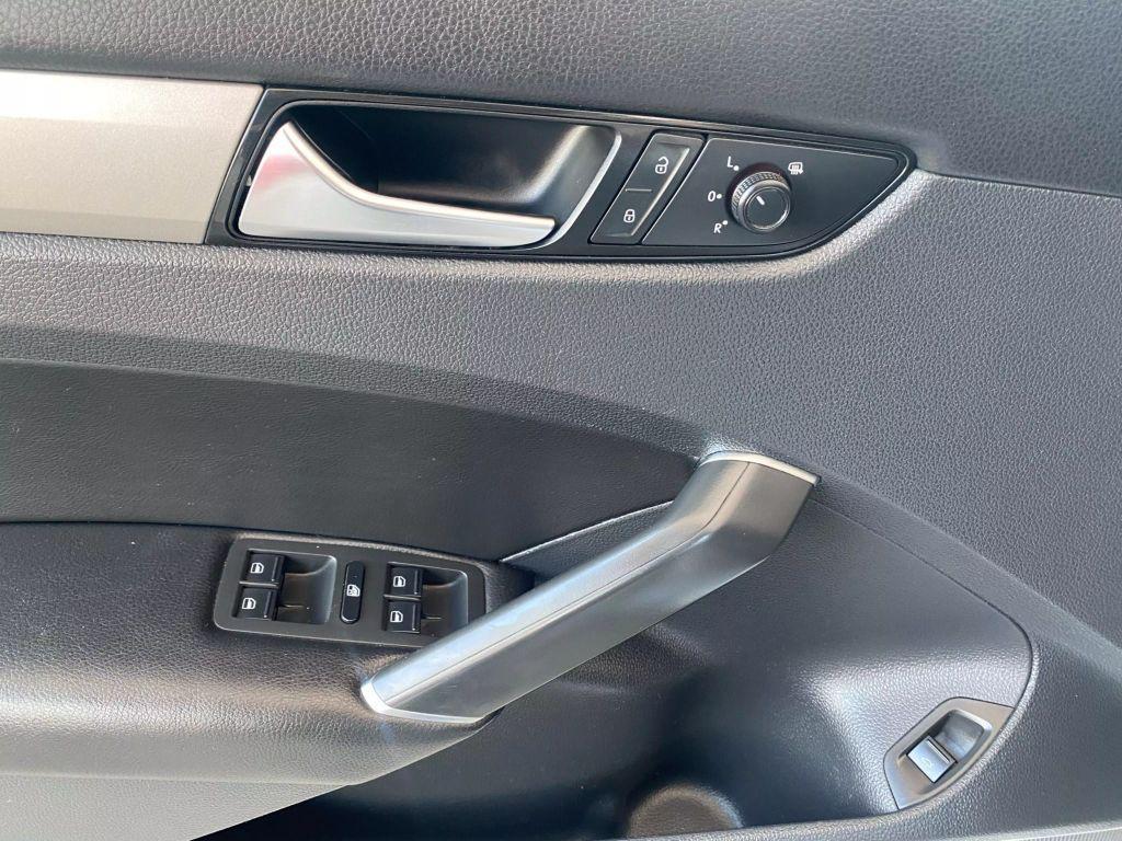 Reflex Silver Metallic 2020 Volkswagen Passat 2.0T SE