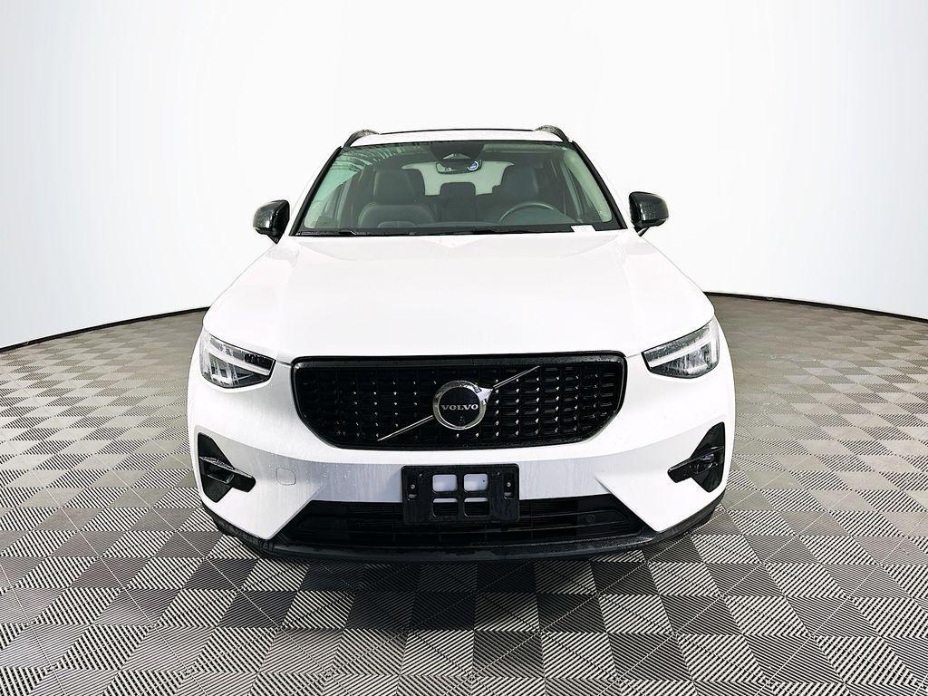 used 2023 Volvo XC40 car, priced at $27,999
