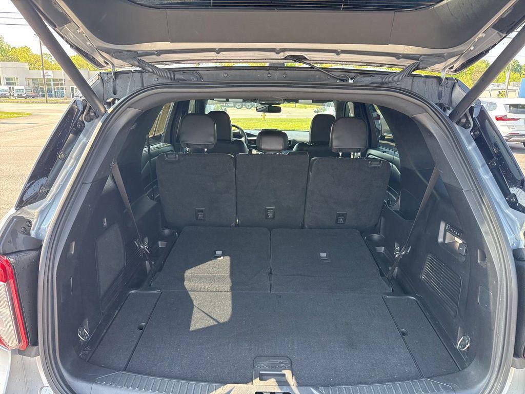 used 2021 Ford Explorer car, priced at $33,999
