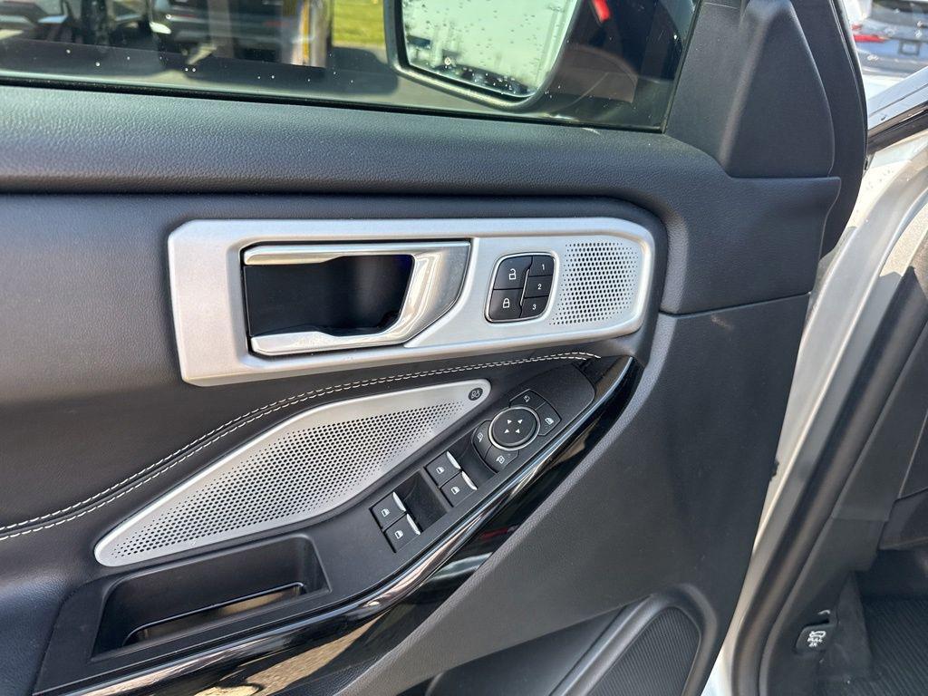 used 2021 Ford Explorer car, priced at $33,999