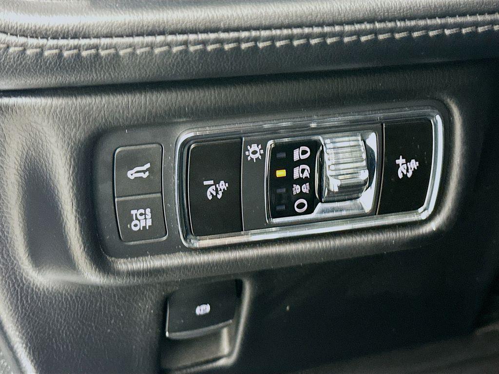 used 2022 Lincoln Nautilus car, priced at $29,999