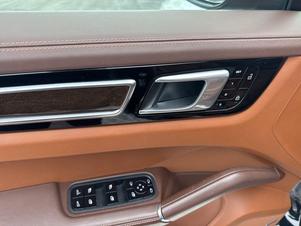 used 2019 Porsche Cayenne car, priced at $36,929