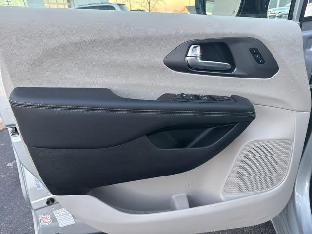 used 2024 Chrysler Pacifica car, priced at $30,522