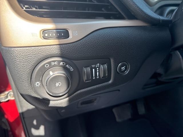 used 2014 Jeep Cherokee car, priced at $6,513