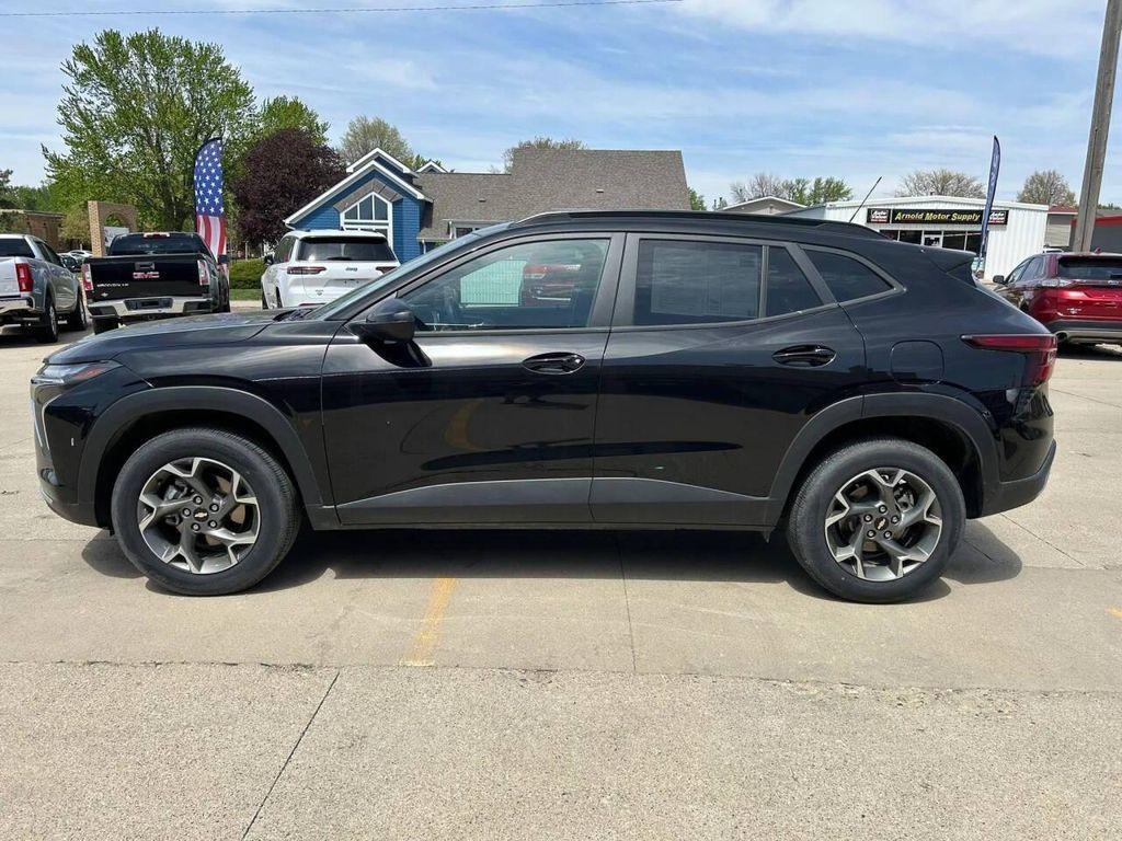 used 2025 Chevrolet Trax car, priced at $22,995