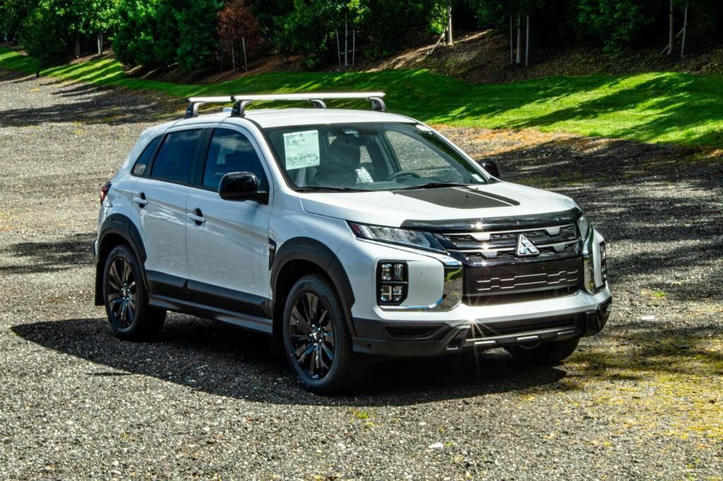 new 2025 Mitsubishi Outlander Sport car, priced at $31,238