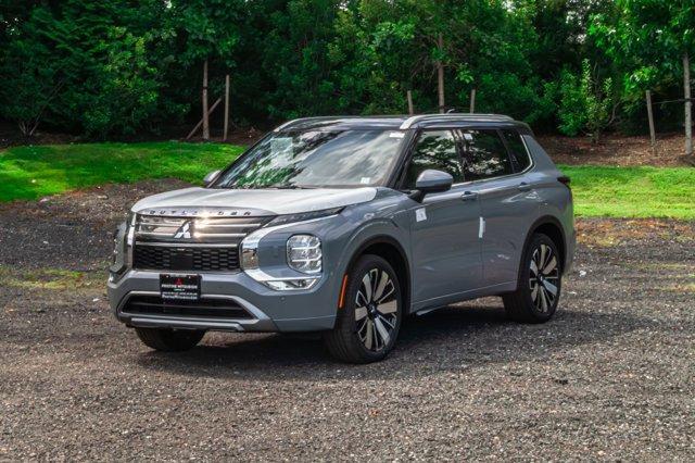 new 2025 Mitsubishi Outlander car, priced at $45,288